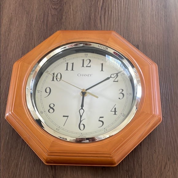 Chaney Wood Clock Quartz Clock Size 12” by 12” - Picture 1 of 3